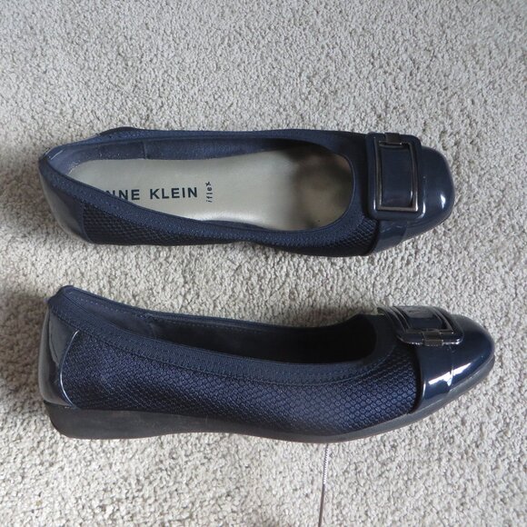 Anne Klein Unice Womens Flat Shoes Size 7.5 Navy Blue Slip-on Memory Foam - Picture 1 of 10